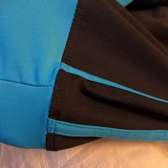 Steve Madden Black & Turquoise
Athletic Yoga Leggings Size XL - Picture 7 of 7